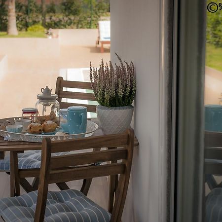 B&B La Gatta Sul Tetto Borgo san Donato  Bagian luar foto