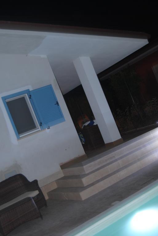 B&B La Gatta Sul Tetto Borgo san Donato  Bagian luar foto